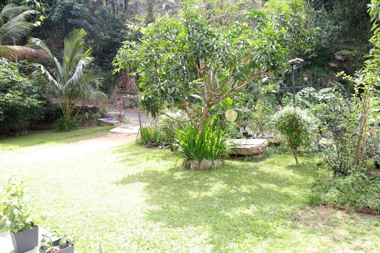 Chathu Holiday Home Kandy Exterior foto